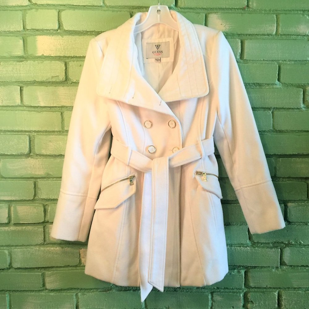 Plush GUESS White Trench Coat